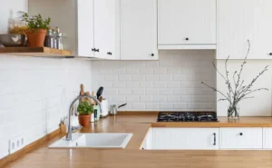 белая кухня в скандинавском стиле фото